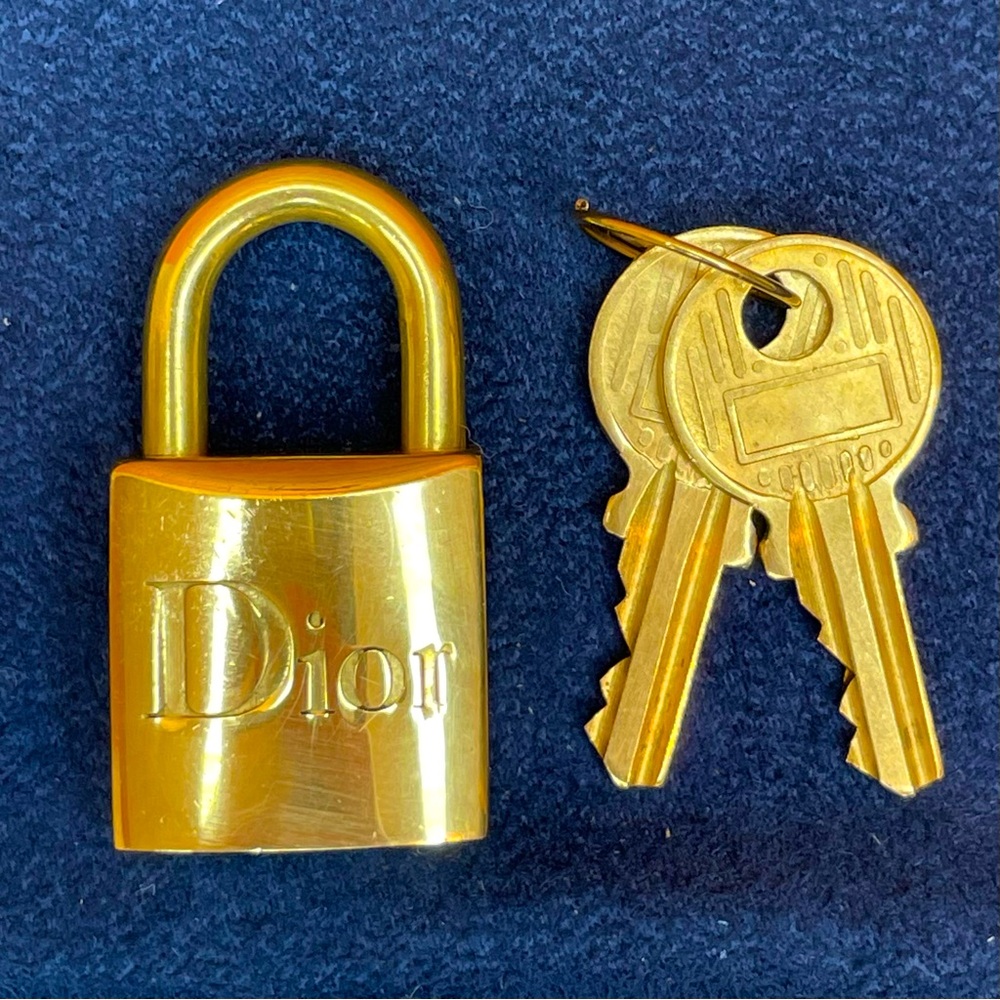 Dior Lock & Key Set with 2 keys! Very Rare Lock!🔥